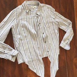 MadeWell 100% cotton button down cropped shirt